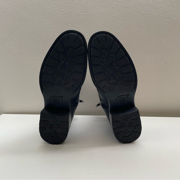 Born Tori leather Boots size 8 black cross strap bootie basic heeled motorcycle - Picture 10 of 12